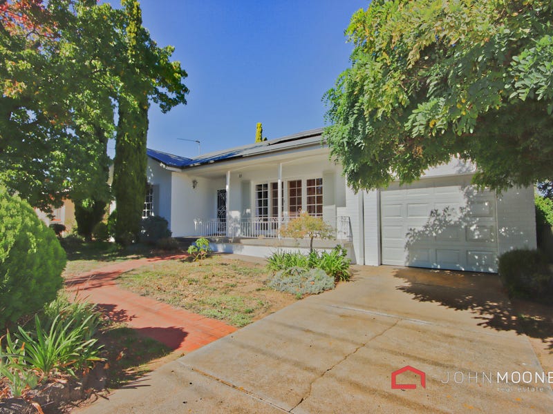 46 Nixon Crescent, Tolland, NSW 2650 Property Details