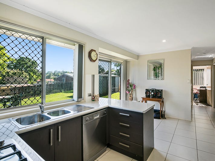 6 Miranda Drive, Wilsonton Heights, QLD 4350