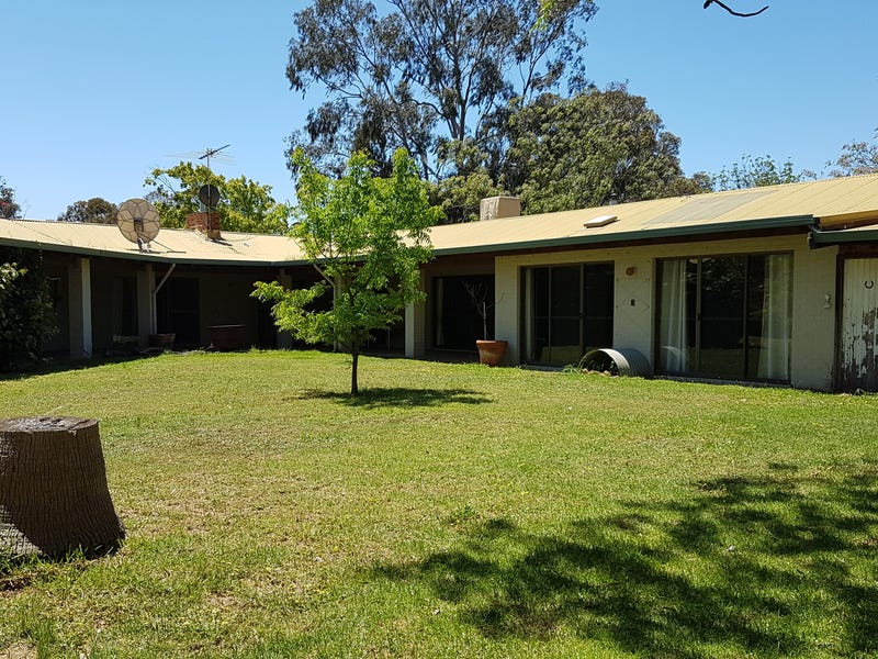 633 Chitty Road, Bakers Hill, WA 6562