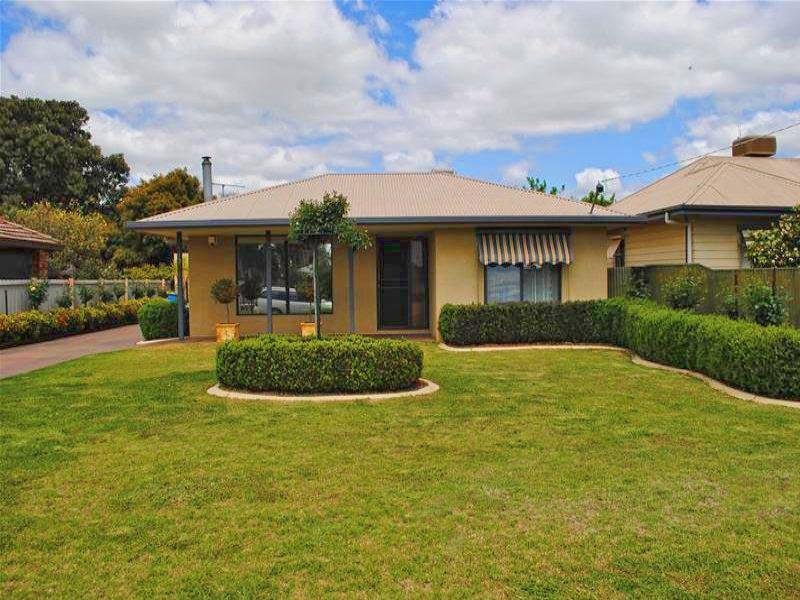 13 Curtois Street, Yarrawonga, Vic 3730 Property Details