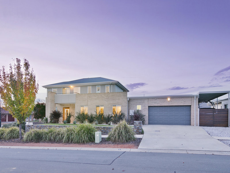 1 Lafferty Place Macgregor Act 2615 Realestate Com Au