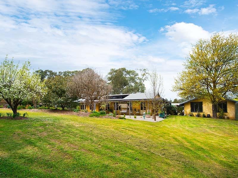 191 Eagles Road, Harcourt, Vic 3453 Property Details