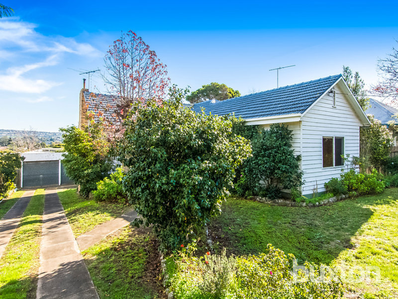 8 Morris Street, Belmont, Vic 3216 Property Details