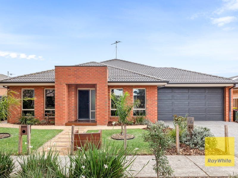 16 Carter Road, Armstrong Creek, VIC 3217