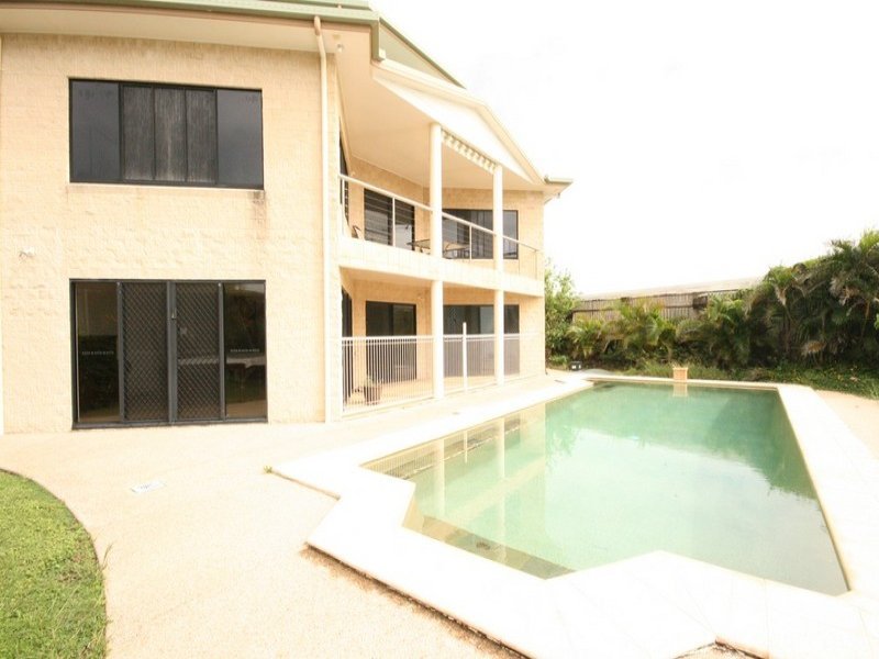 14 Captain Blackwood Drive, Sarina Beach, QLD 4737