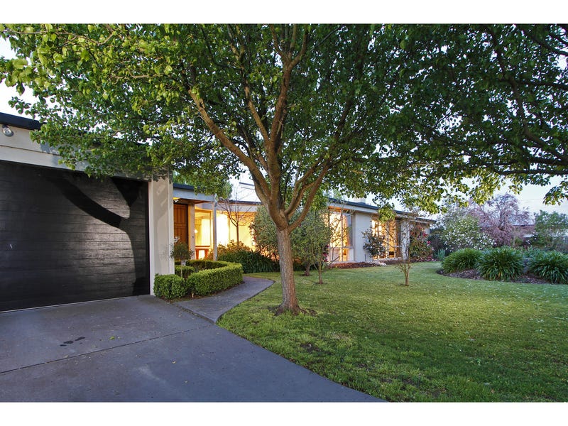 27 Stevens Street, Sale, Vic 3850 Property Details