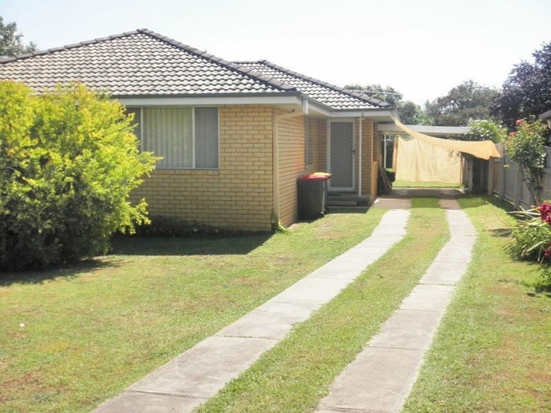 2/4 Somerset Place, Nemingha, NSW 2340