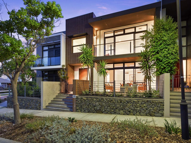 32 Lupin Hill Grove, Nedlands, WA 6009