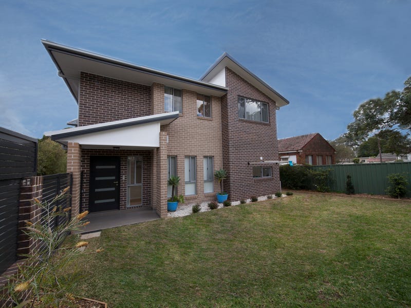 1/17 Old Berowra Road, Hornsby, NSW 2077