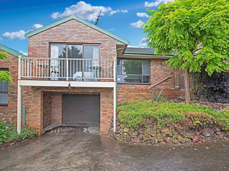 2/34A Reigate Road, Highton, Vic 3216 Property Details