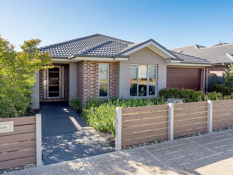 7 Honour Street, Craigieburn, Vic 3064 - Property Details