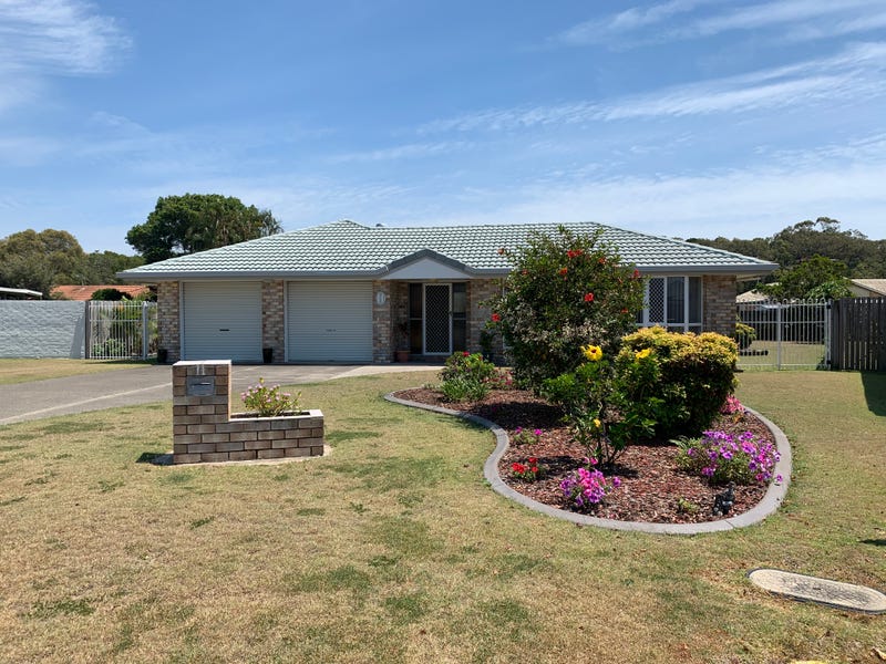 11 Chiltern Place, Sandstone Point, QLD 4511