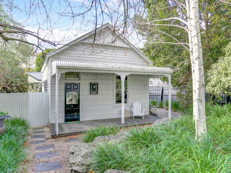 8 Green Street, Healesville, Vic 3777 House for Sale