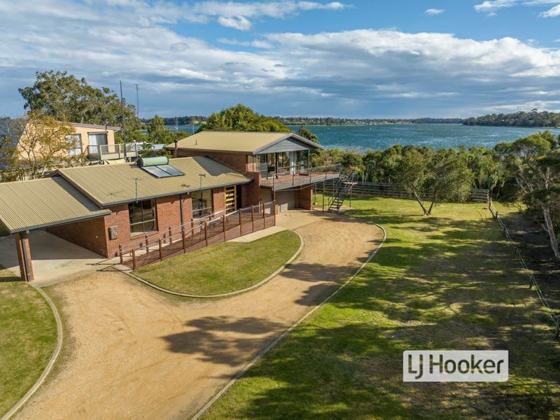 4446 Fourth Avenue, Raymond Island, VIC 3880