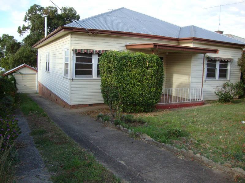 18 Street, West Tamworth, NSW 2340