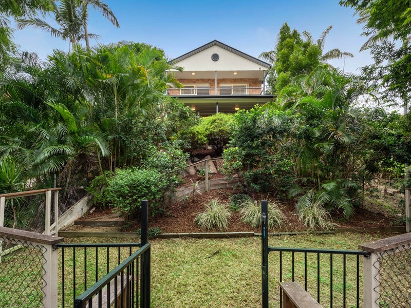 13 Vivian Street, Tennyson, Qld 4105