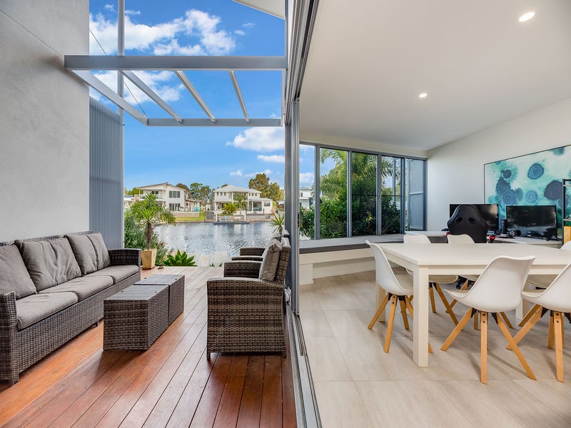 4/65 Whitehaven Way, Pelican Waters, QLD 4551