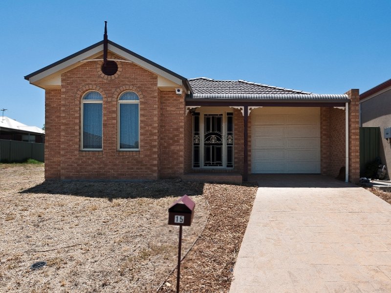 15 Ballarat Court, Craigieburn, VIC 3064