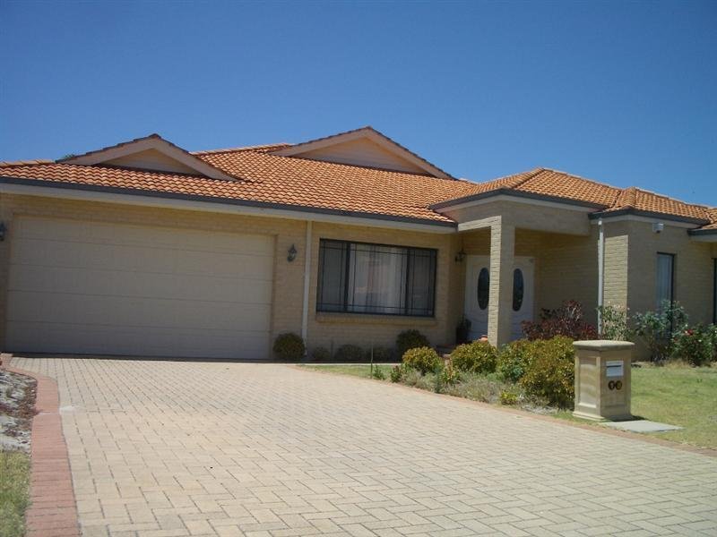 18 Canning River Gardens, Wilson, WA 6107 Property Details