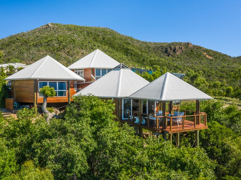 3 Blackcurrent Drive, Hideaway Bay, Qld 4800 House for Sale