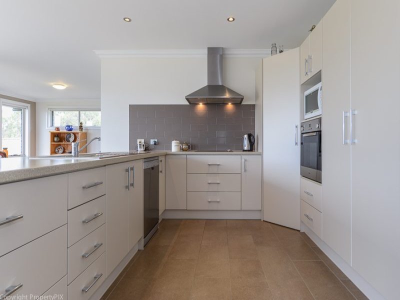 3 Staff Road, Electrona, Tas 7054 Property Details