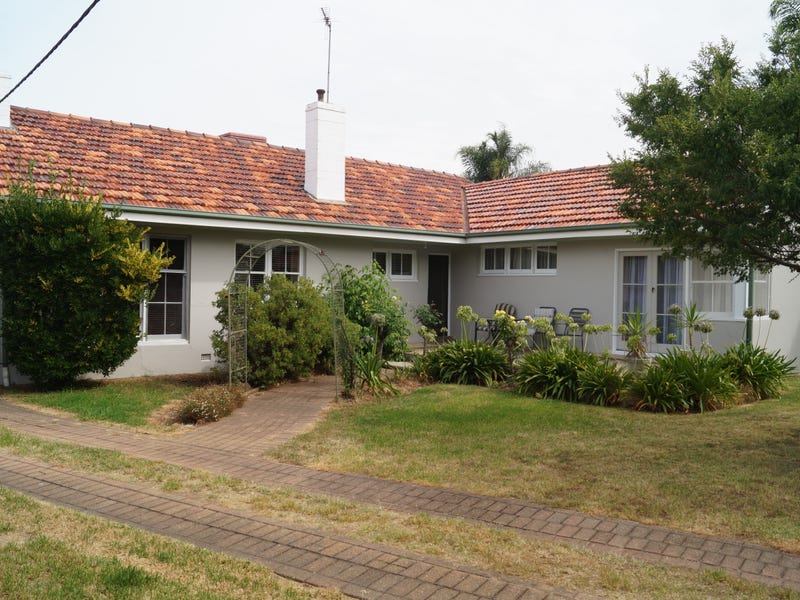 22 Paterson Street, Numurkah, Vic 3636 House for Sale