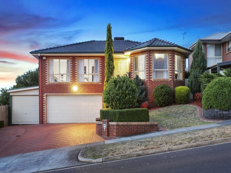 1 Batterbee Drive, Mooroolbark, Vic 3138 Property Details
