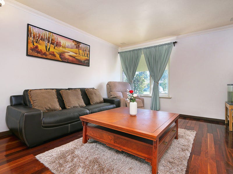 10 Kelton Way, Thornlie, WA 6108 Property Details