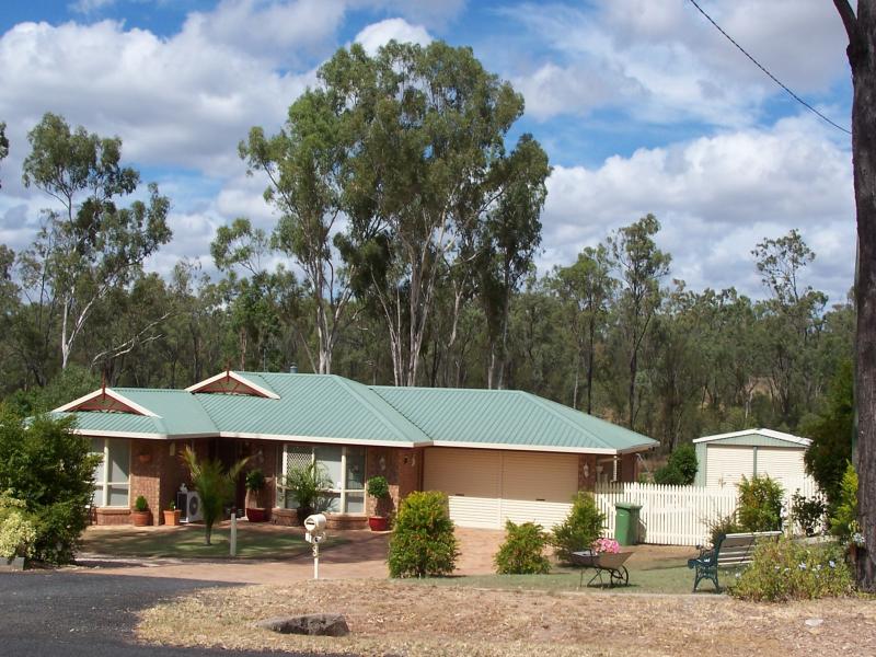 11 Burgess Road, Laidley Heights, QLD 4341