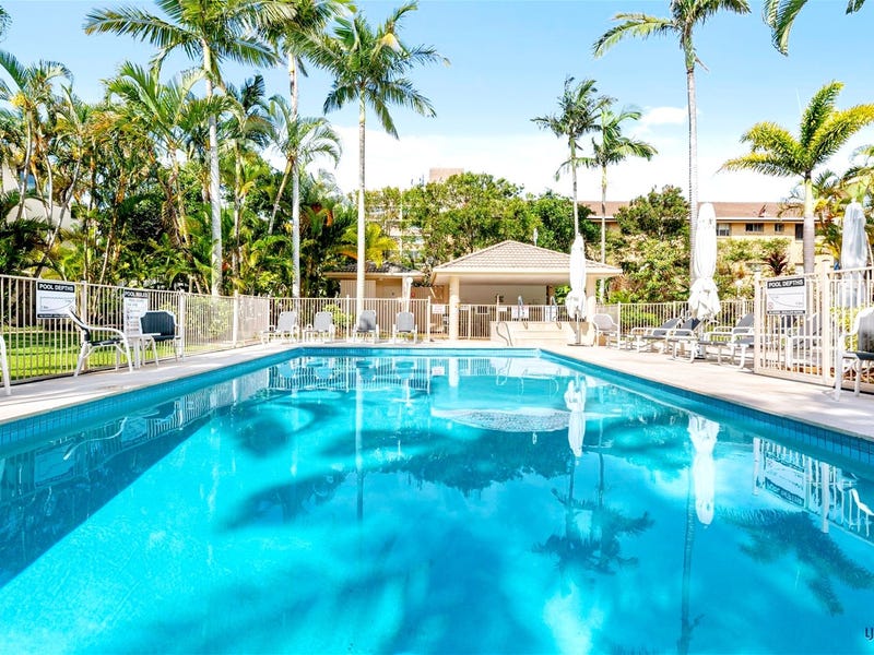 15 Santa Monica Road, Miami, QLD 4220