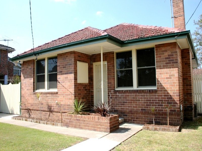 2 Clarence Street, Belfield, NSW 2191
