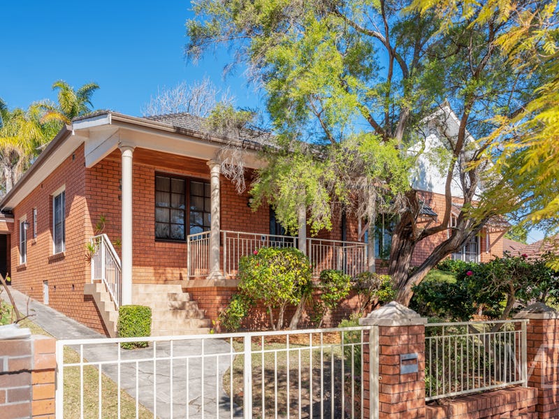 15 Chelmsford Avenue, Lindfield, NSW 2070 Property Details