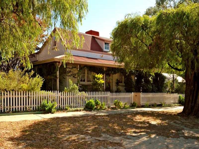 48 Helena Street, Guildford, WA 6055 Property Details