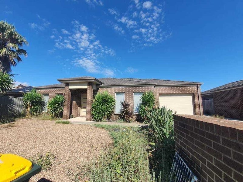 2/1113 Gibson Court, Sydenham, VIC 3037