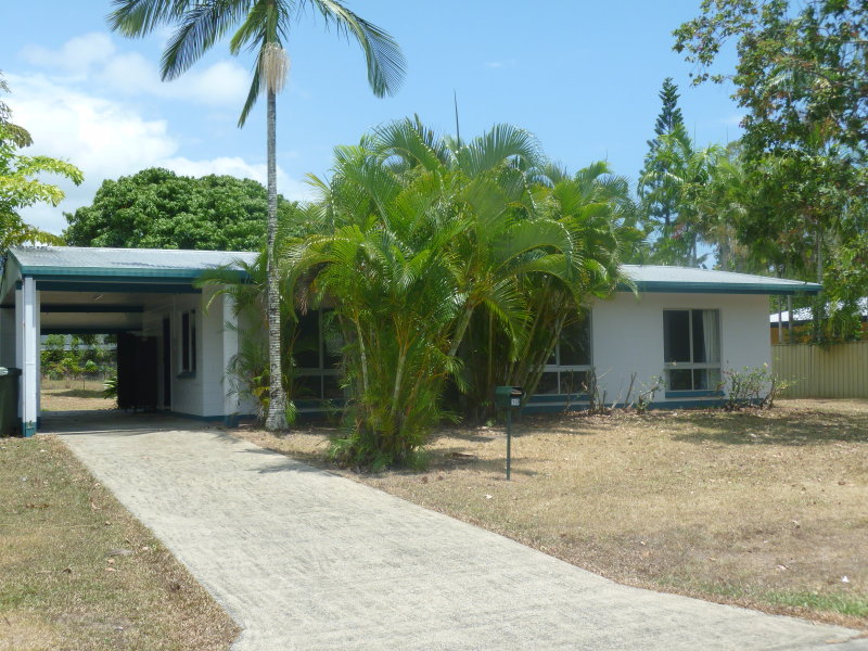 10 Baines Street, Clifton Beach, QLD 4879