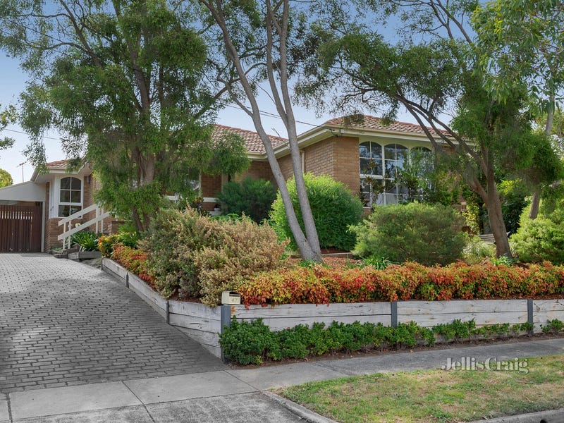 47 Pinehills Drive, Greensborough, Vic 3088 Property Details