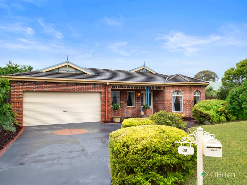 39 Manorwoods Drive, Frankston, Vic 3199 Property Details