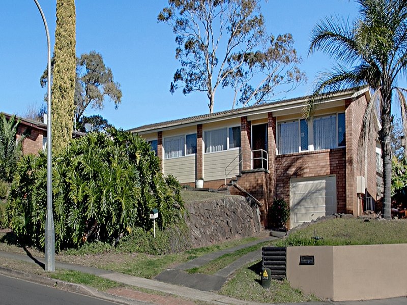 4 Lawn Avenue, Bradbury, NSW 2560 Property Details