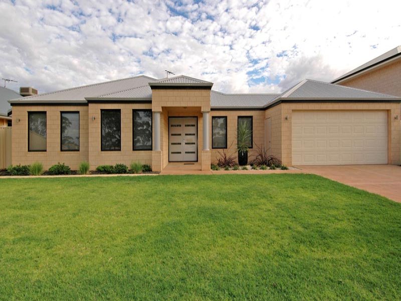 21 Henderson Drive, Kalgoorlie, WA 6430 Property Details