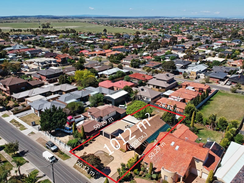 10 Argyll Street, Sydenham, Vic 3037 House for Sale