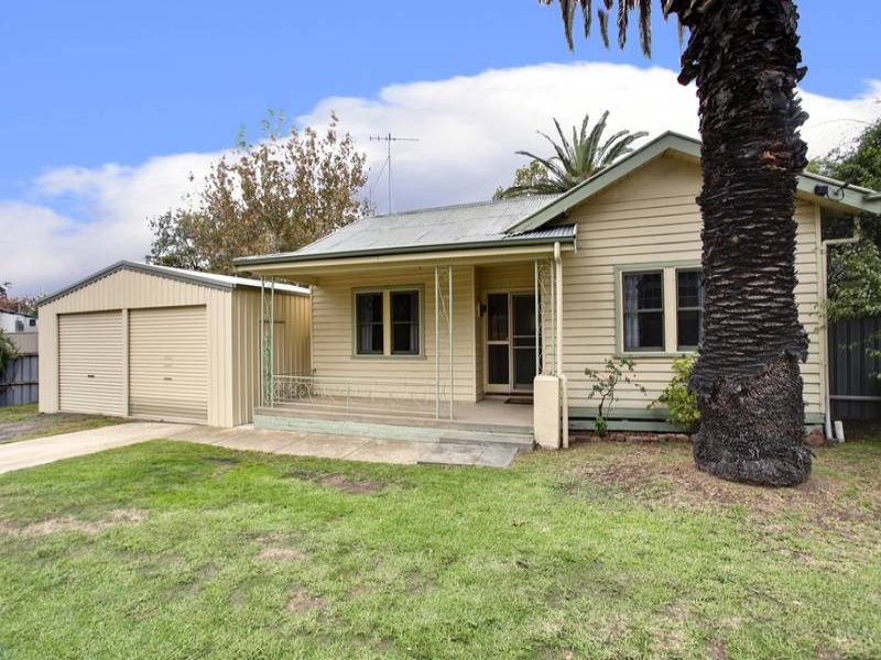 49 Havlin Street East, Bendigo, Vic 3550 - Property Details