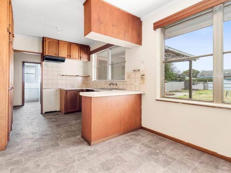 138 Armstrong Street, Colac, Vic 3250 Property Details