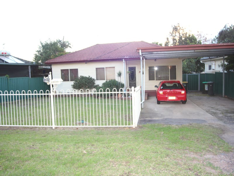 4 Bedroom Properties for Rent in Campbelltown, NSW 2560