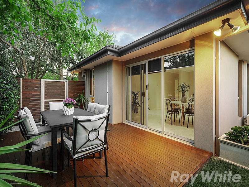 2 3 Fiddes Street Moorabbin Vic 3189 Realestate au