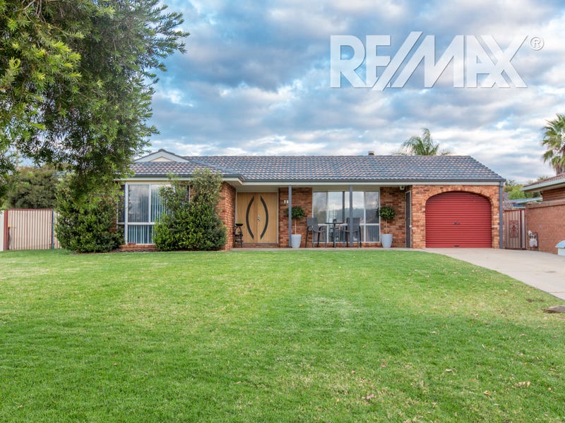 74 Maple Road, Lake Albert, NSW 2650