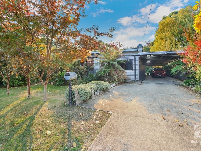 8 Atkinson Court, Beechworth, Vic 3747 House for Sale