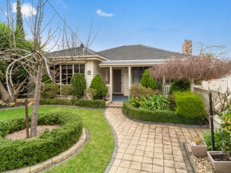 4 Seacrest Avenue, Seaford, Vic 3198 Property Details