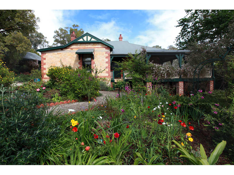 25 Shannon Cres, Coromandel Valley, SA 5051