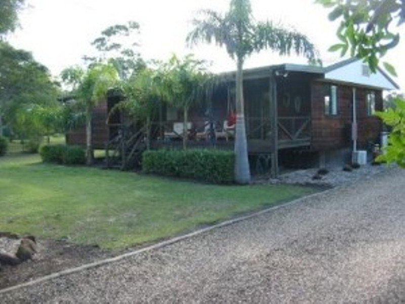 10 Shorelands Drive, Withcott, QLD 4352