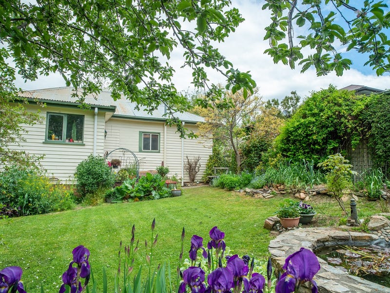 38 Banjo Paterson Cres, Jindabyne, NSW 2627